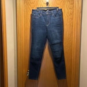 Hollister Blue Skinny Jeans with Tapered Fit